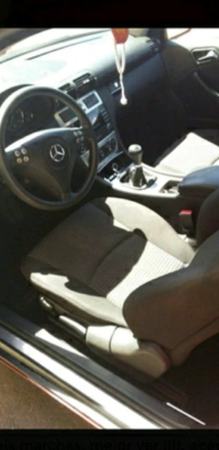 Mercedes-Benz Clase C 2004