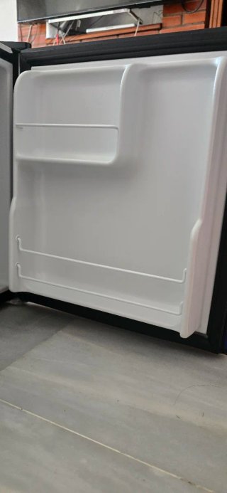 Mini Nevera VW Azul y Blanca silenciosa