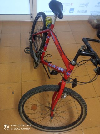 Bicicleta SHIMANO ROCK Roja