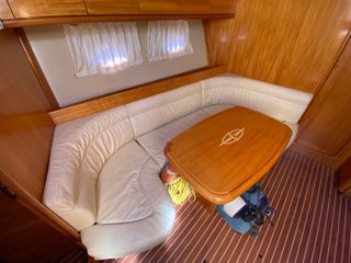 BAVARIA 37 SPORT