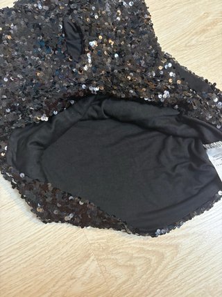 Top nero paillettes