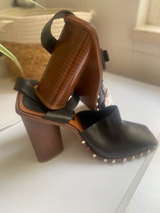 Sandalias Zara Tacón Negro