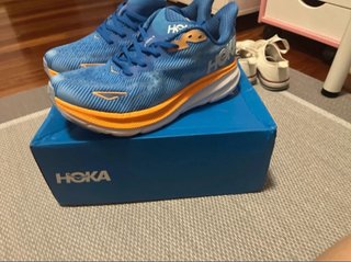 Zapatillas Hoka Clifton 9 Azul/Naranja T44 Nuevas