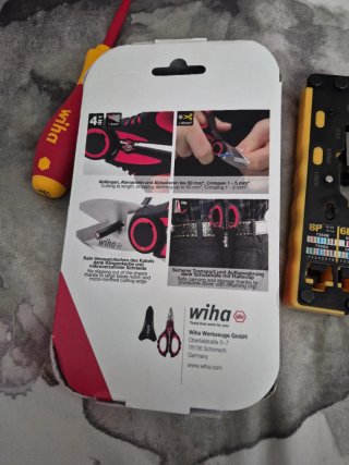 Wiha Tijeras, Destornillador y Crimpadora RJ45/RJ1