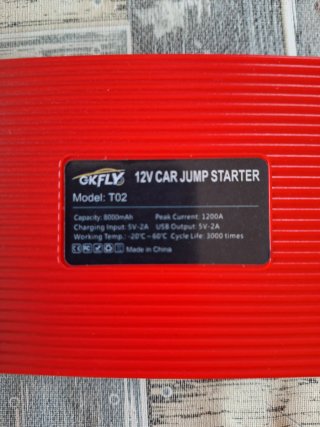 Arrancador Coche GKFLY T02 para vehículos de 12V