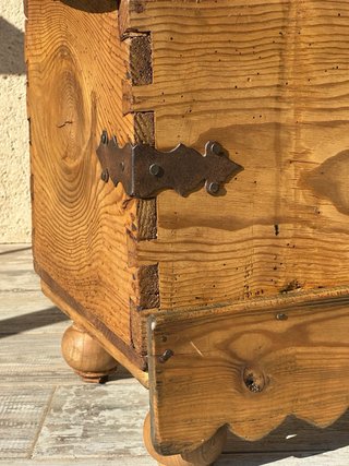 Arca baul cofre antiguo