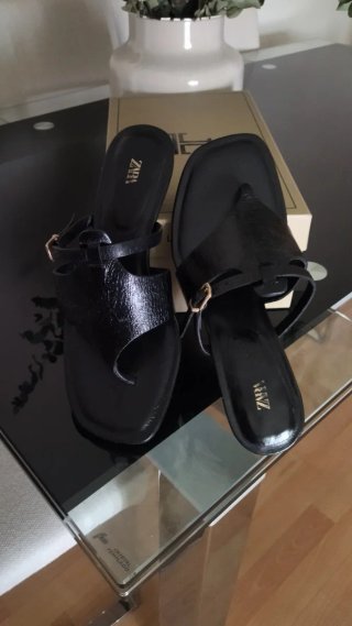 Sandalias Zara Piel Negras