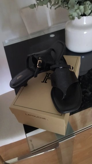 Sandalias Zara Piel Negras