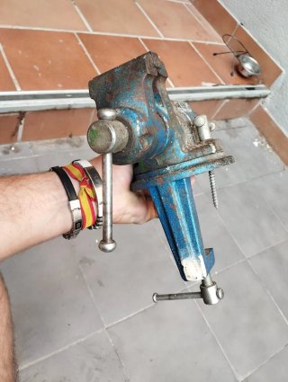 Tornillo