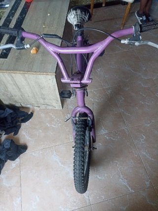 Bicicleta BMX Morada