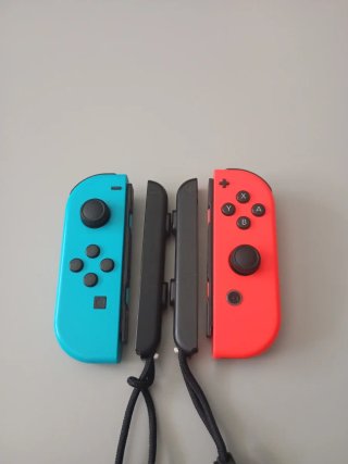 Mando Nintendo Switch Azul y Rojo
