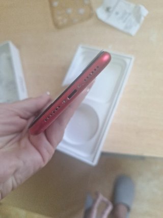 iPhone 11 Rosso 64GB Schermo Nuovo
