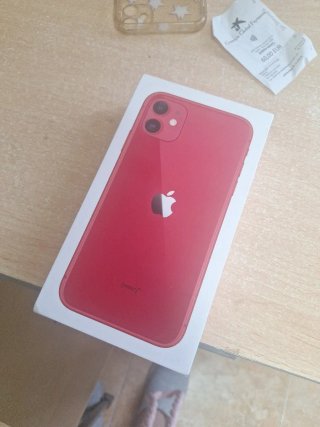 iPhone 11 Rosso 64GB Schermo Nuovo