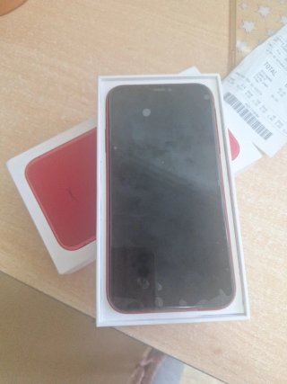 iPhone 11 Rosso 64GB Schermo Nuovo