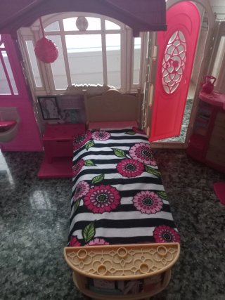 Casa de muñecas Barbie plegable