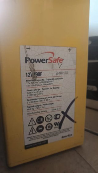 Kit  2 baterías gel 150 + placa solar