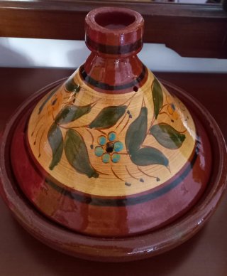 Cuscusera de barro decorada