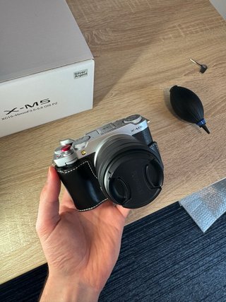 Cámara Fujifilm X-M5 + Accesorios