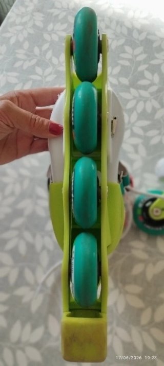 Patines en línea extensibles T. 30-33 extensibles
