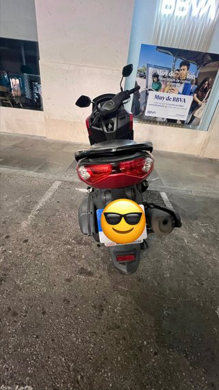 Yamaha NMAX 2021 Roja Mate