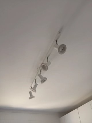 Montador de ventiladores y cambio de lamparas