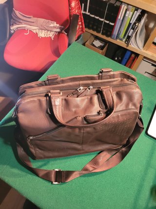Borsa PIQUADRO  .