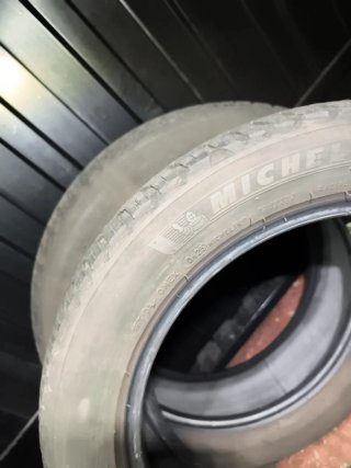 225 50 17 98Y Michelin