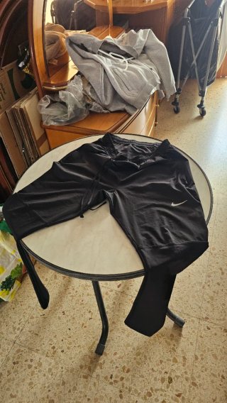 Pantalones de running negros técnicos son premium