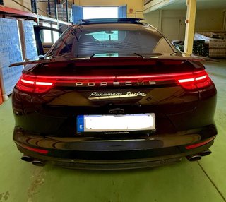 Porsche Panamera turbo 2018