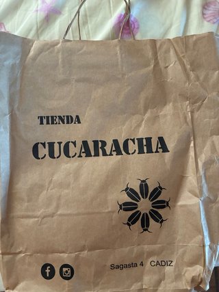 Sombrero de paja conchas y flecos