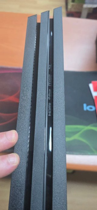 PS4 Pro funcionando perfecta, muy cuidada