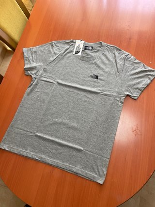 Camiseta The North Face Gris Talla M