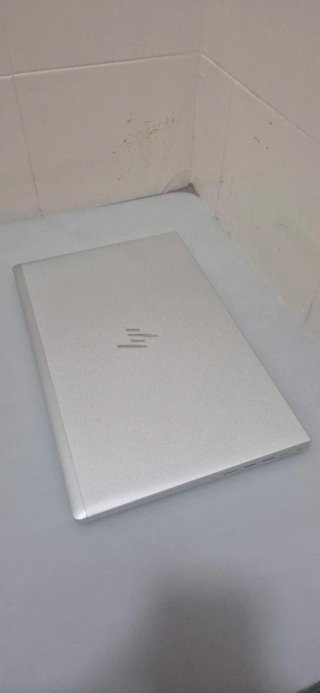 HP EliteBook 650 G9 15"  i7 1.7GHz -SSD 512- 16GB