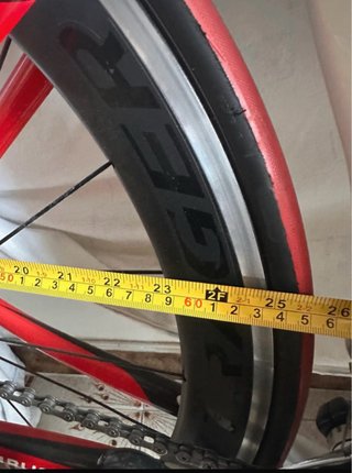 Bicicleta Specialized Allez Roja y Blanca