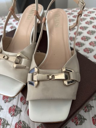 Sandalias Dansi Beige y blanco Mujer