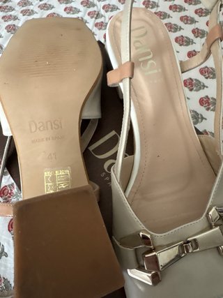 Sandalias Dansi Beige y blanco Mujer
