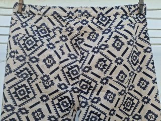 Pantalón  mujer T. 2XL. Medidas en descripción