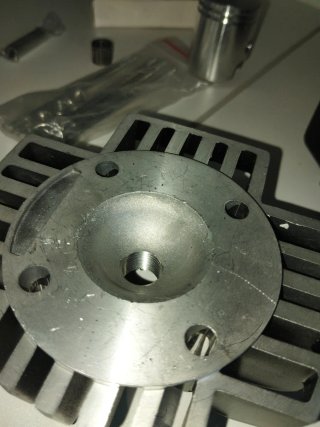 Cilindro y pistón para motor gasolina