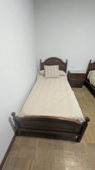 Lote 2 camas madera 90cm