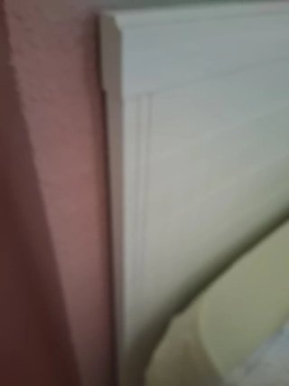 Cabecero de cama blanco de madera