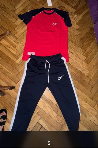 Conjunto Nike S/36/8 Rojo y Azul