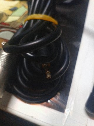 Micrófono Dorado y Negro