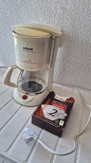 Cafetera Ufesa Avantis 50 con Filtros