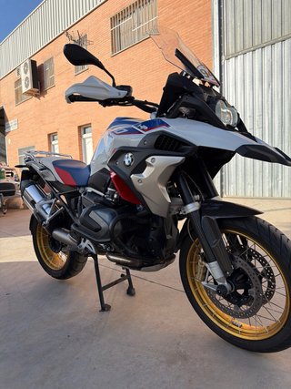 BMW R1250HP , Regalo maletas aluminio