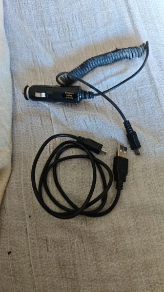 Motorola V3x Vodafone Plata + Cargador Original