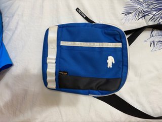 Bandolera Lacoste Azul y Negra
