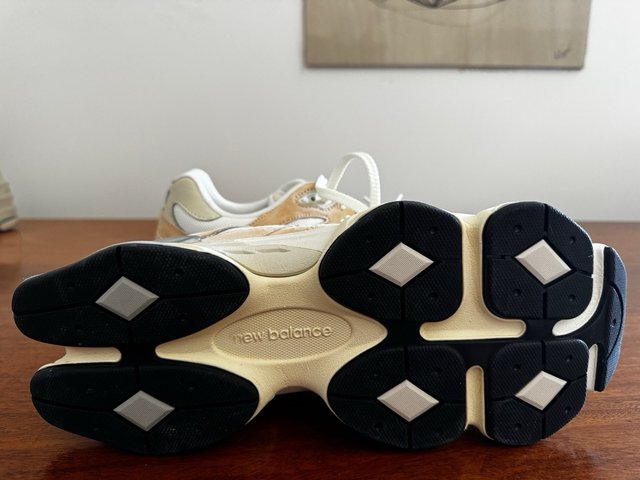 New Balance 9060 Taglia 47 Beige/Bianco