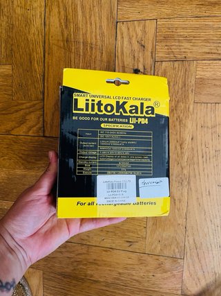 Cargador LiitoKala Lii-PD4 Universal LCD