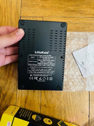 Cargador LiitoKala Lii-PD4 Universal LCD