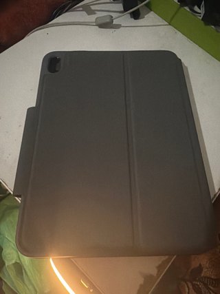 Funda con teclado iPad 10 gris